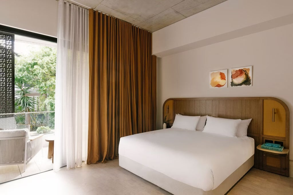 April 2026 Lane Room Package ($2,590 Total Package. $1000 Deposit required to secure Retreat booking, final balance due 6 weeks prior to Retreat start date)